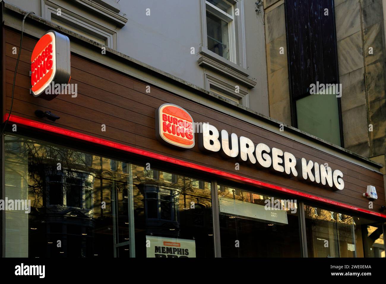 Logotipo de hamburguesa rey cardiff fotografías e imágenes de alta