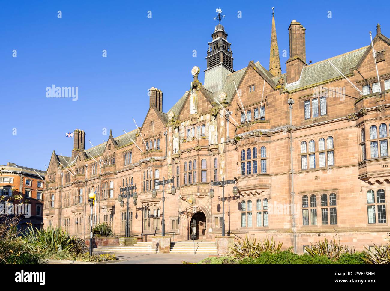 Casa del Consejo de Coventry Coventry Un edificio cívico estilo Tudor Revival Ayuntamiento de Coventry Ayuntamiento de Coventry Warwickshire Inglaterra Reino Unido GB Europa Foto de stock