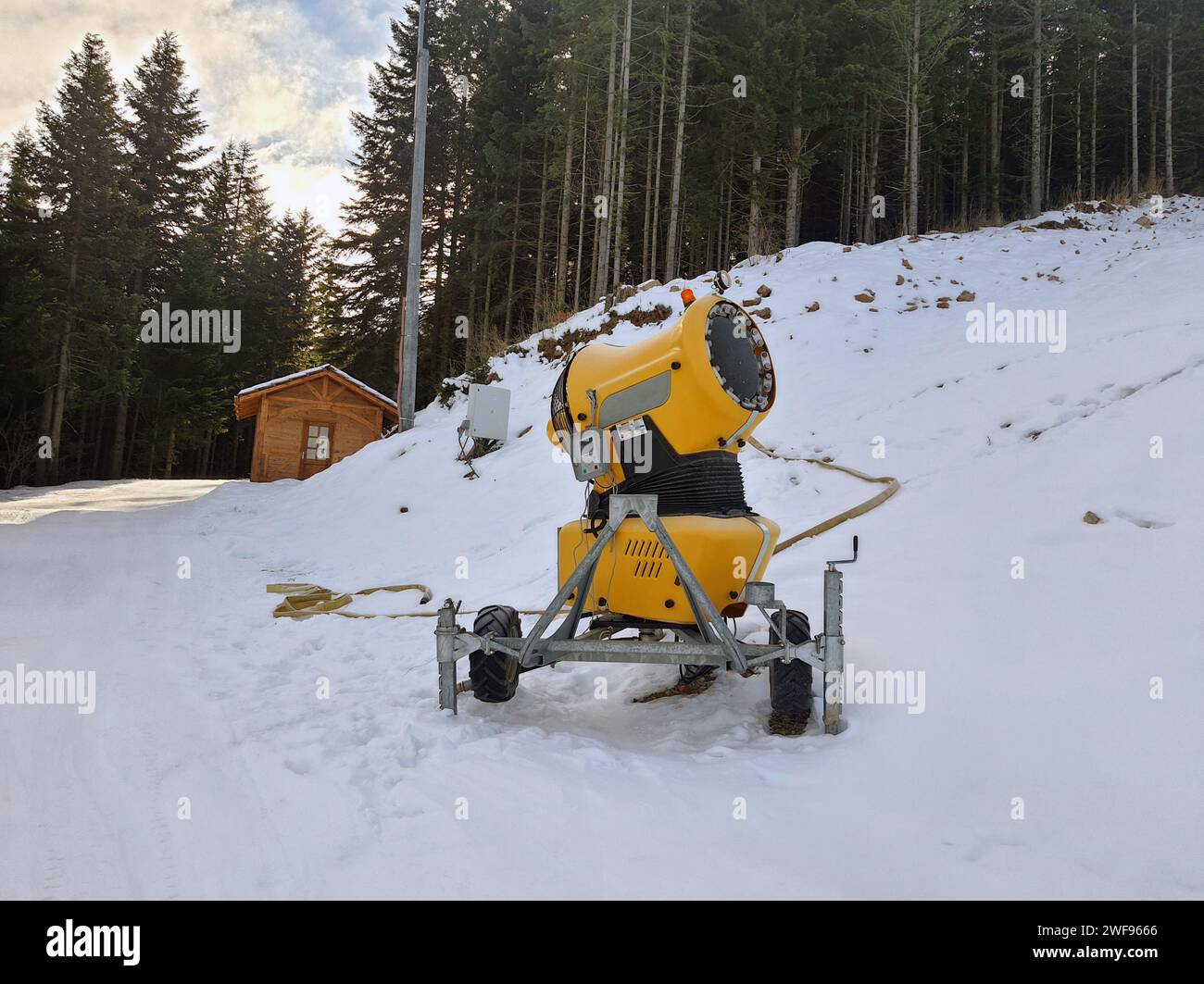 Máquina para hacer nieve totalmente automática, pistola de nieve Artificial  móvil, trabajo continuo, estación de esquí