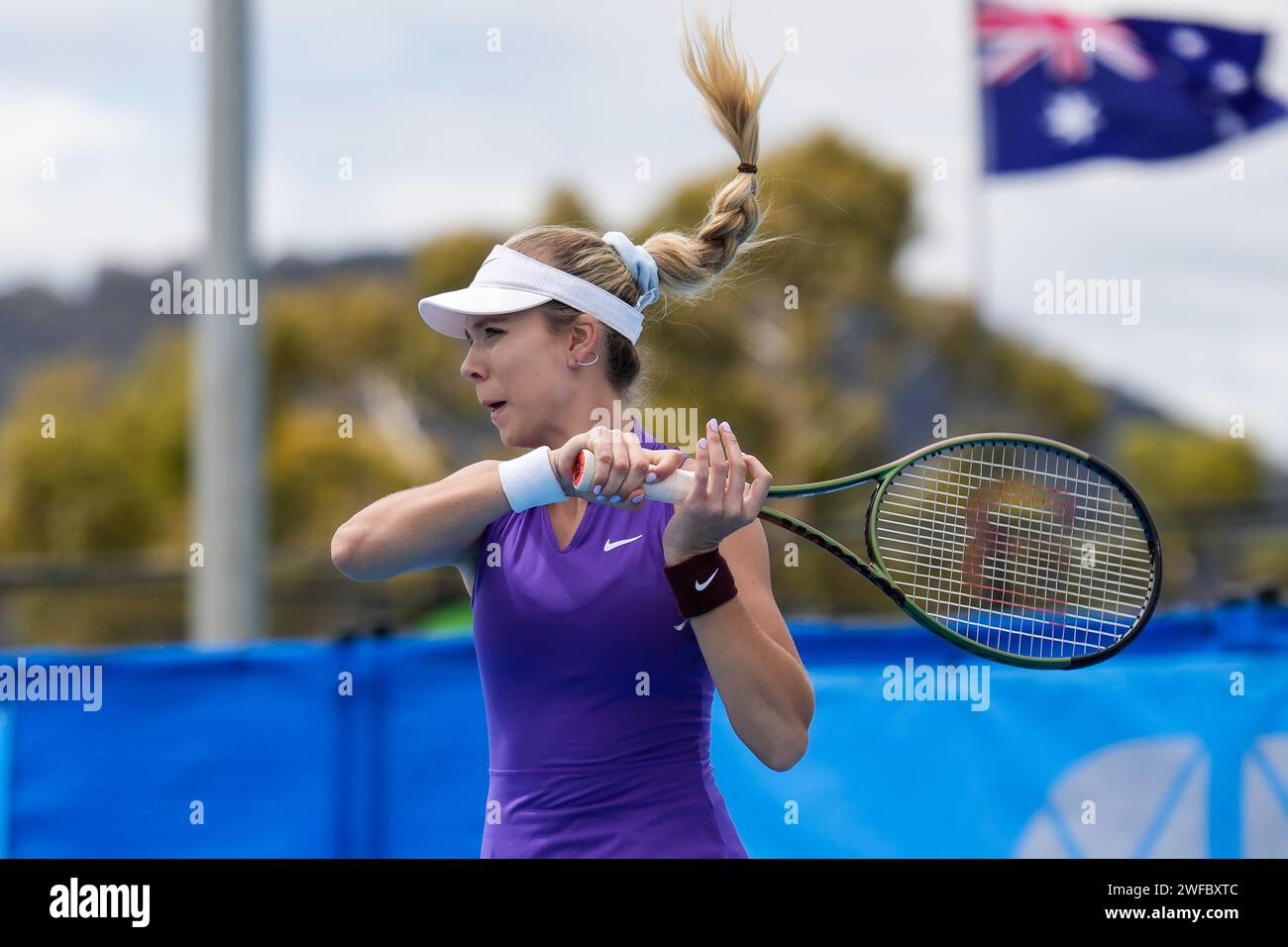 Katie Boulter de Gran Bretaña durante la final del evento W60 del Circuito Mundial de Tenis Femenino ITF 2023 en Canberra, Australia Foto de stock
