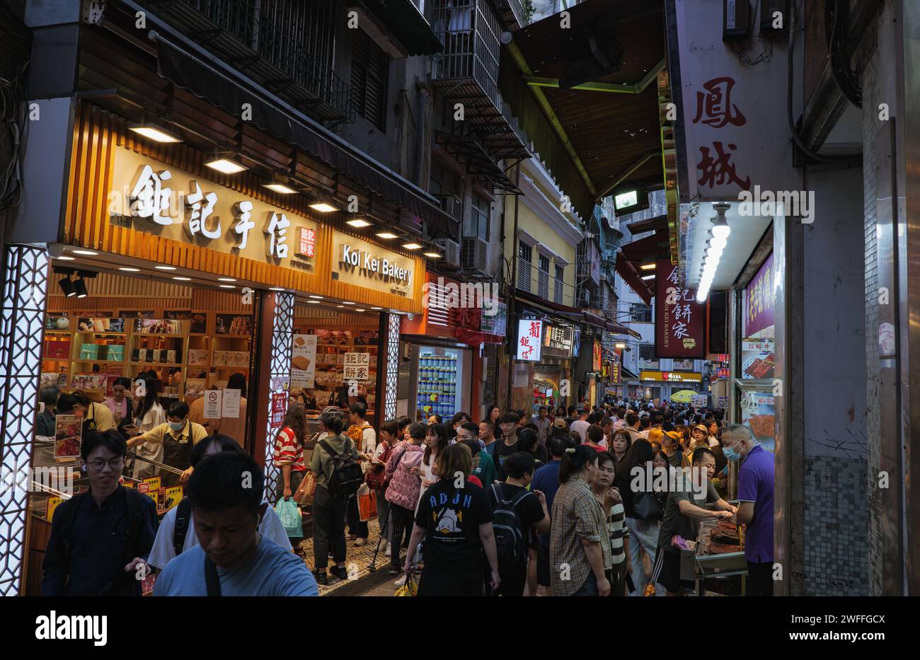 Macao China 11.10.2023. Macao fotografía de calle personas y edificios, la vida local Foto de stock
