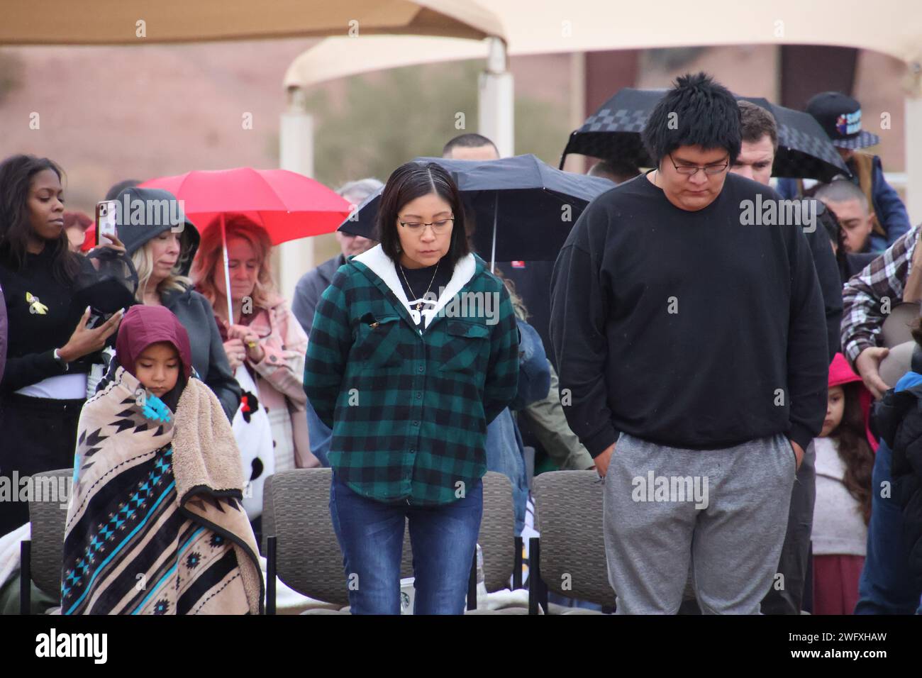 Más de 150 militares de la 856.ª Compañía de Policía Militar de la Guardia Nacional del Ejército de Arizona se reúnen junto con sus familias en el Campo Bushmaster en Phoenix, Arizona para una emotiva ceremonia de despido el 21 de enero. La compañía se prepara para dejar atrás un año de supervisión de despliegue en el área de responsabilidad del Comando Central. Foto de stock