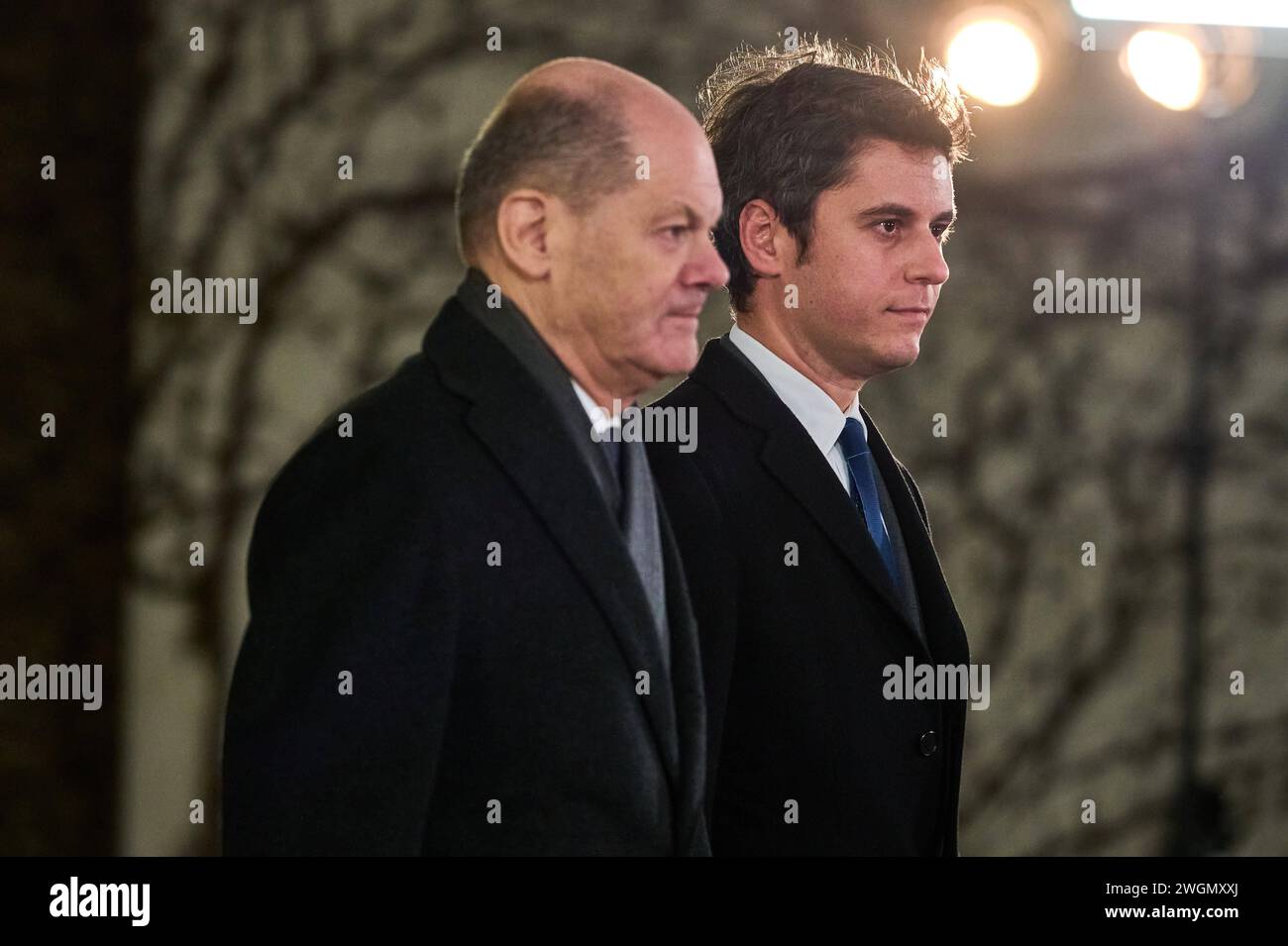 Bundeskanzler Olaf Scholz begrüßt den französischen Primer ministro Gabriel Attal im Bundeskanzleramt mit militärischen Ehren bei seiner Ankunft en Berlín. / El Canciller Federal Olaf Scholz da la bienvenida al Primer Ministro francés Gabriel Attal a la Cancillería Federal con honores militares a su llegada a Berlín. Snapshot-photography/F.Boillot *** El Canciller Federal Olaf Scholz da la bienvenida al Primer Ministro francés Gabriel Attal a la Cancillería Federal con honores militares a su llegada a Berlín El Canciller Federal Olaf Scholz da la bienvenida al Primer Ministro francés Gabriel Attal a la Cancillería Federal con Foto de stock