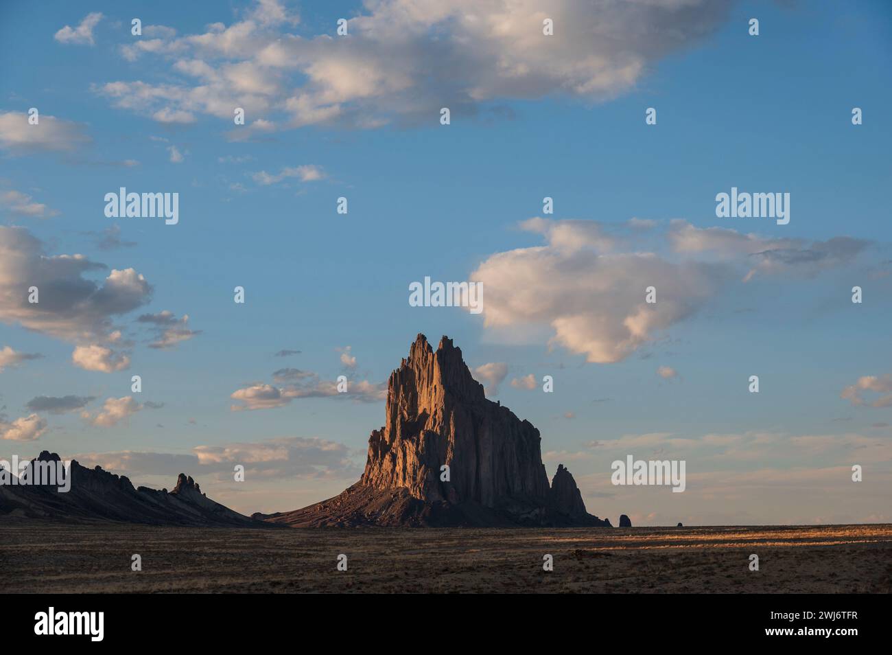 SHIPROCK, NACIÓN NAVAJO, SHIPROCK, NUEVO MÉXICO, ESTADOS UNIDOS Foto de stock