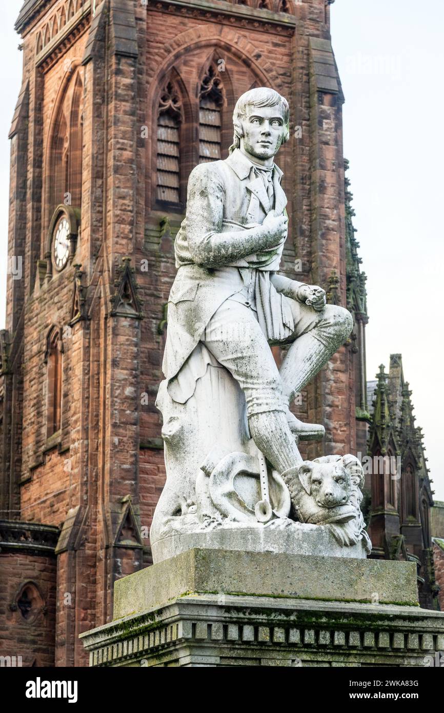 Estatua de Robert Burns, poeta escocés y bardo, Dumfries, Escocia, Reino Unido Foto de stock