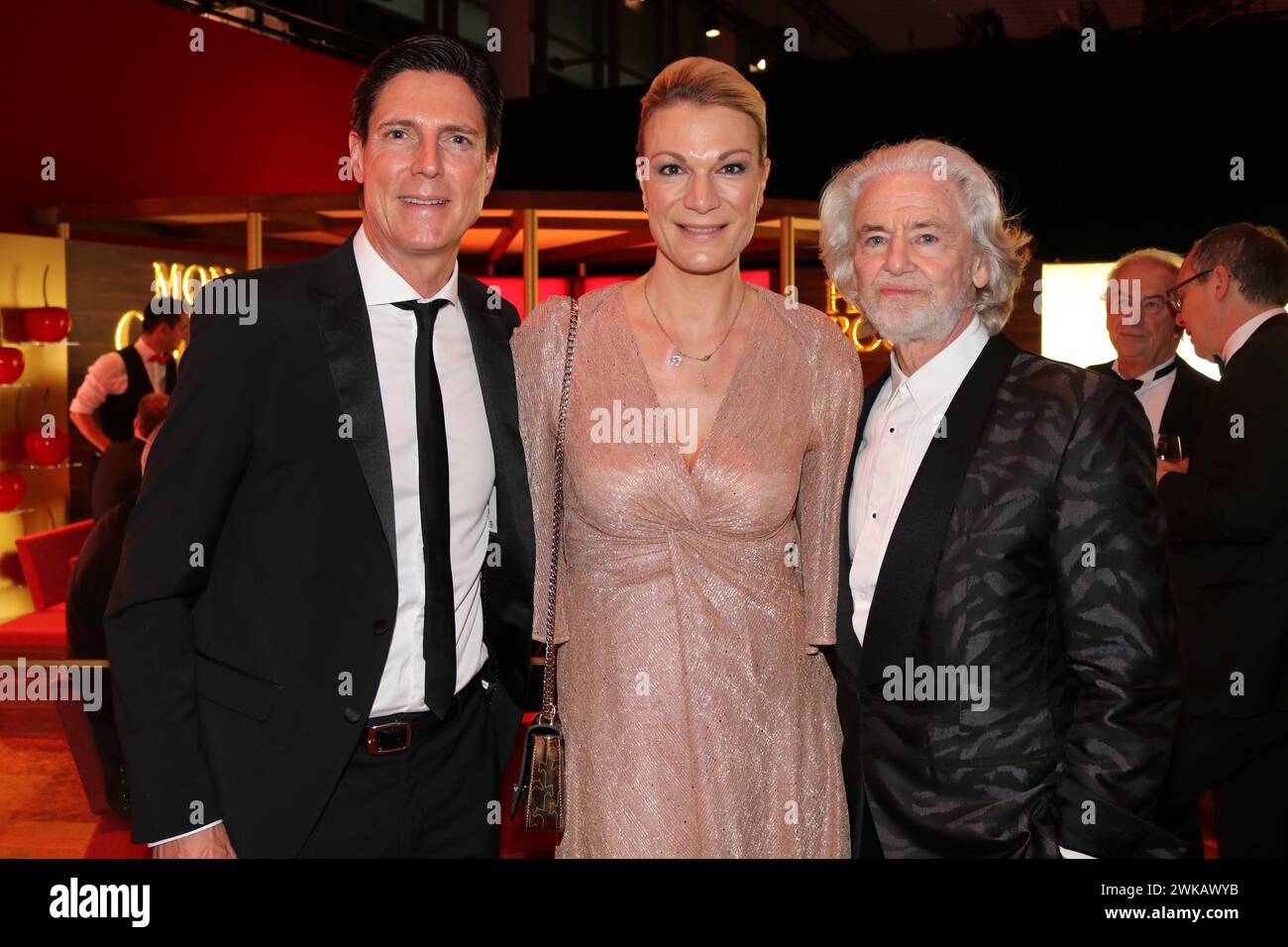 FRÁNCFORT, Alemania, 17 de febrero; la ex estrella de Ski Alpine Maria Höfl-Riesch, Marcus HOEFL y Hermann BUEHLBECKER durante la gala 53 del Ball des Sports en Festhalle Frankfurt el 17 de febrero de 2024 en Frankfurt am Main, Alemania.( imagen Arthur THILL/ATP imágenes ) (THILL Arthur/ATP/SPP) Crédito: SPP Sport Press Foto. /Alamy Live News Foto de stock