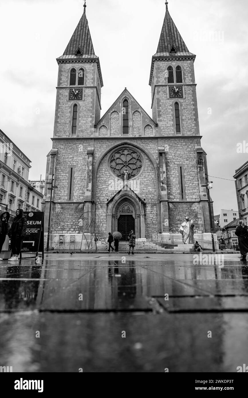 Sarajevo - BOSNIA Y HERZEGOVINA - 11 FEB 2024: La Catedral del Sagrado ...