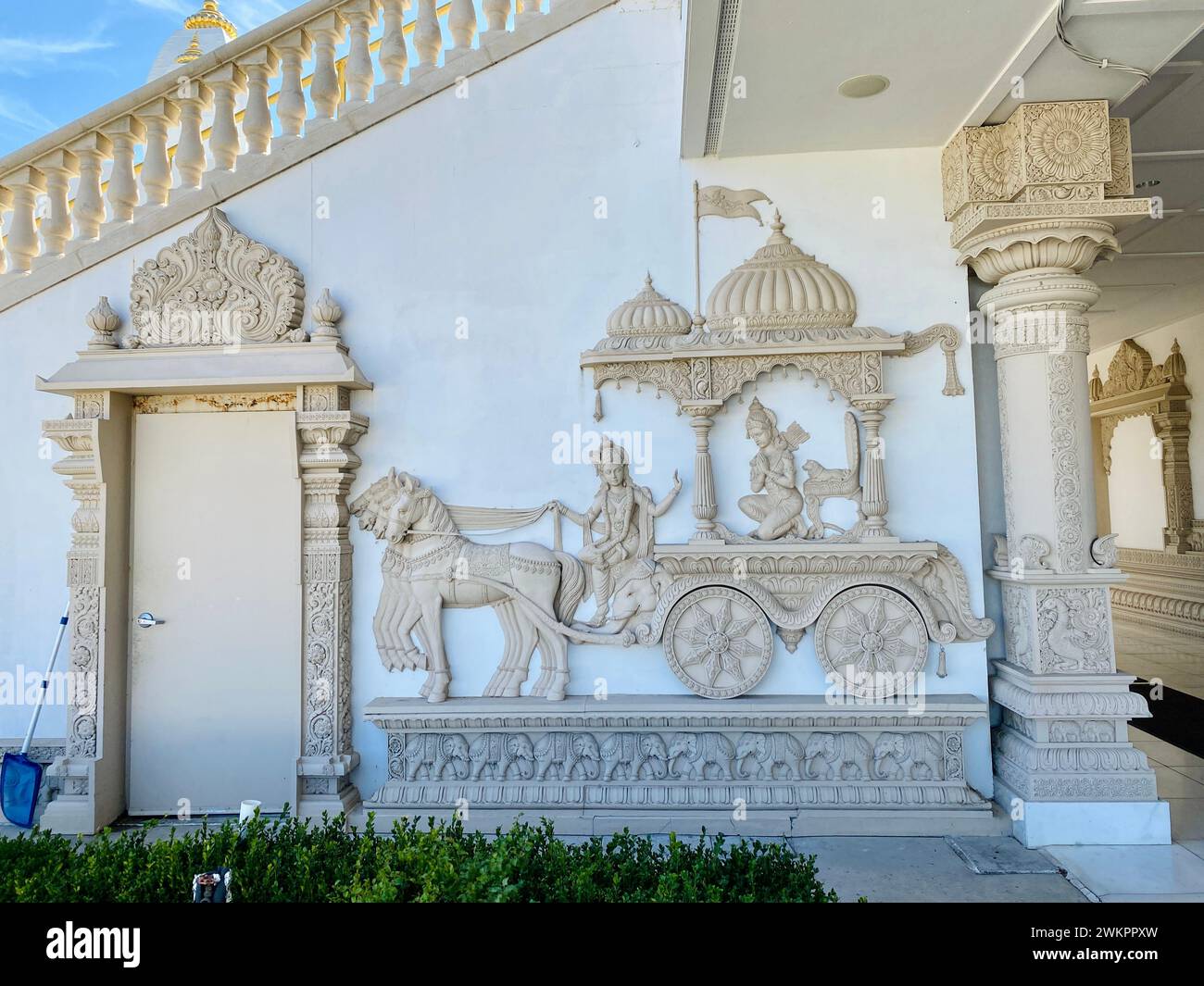 Una vista panorámica del templo Radha Krishna en Allen, Texas Foto de stock