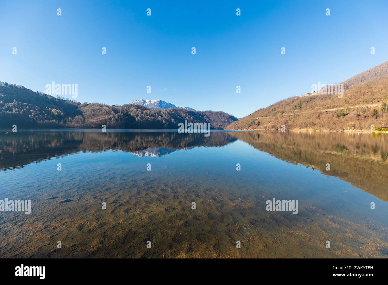 Italia Trentino Valsugana - Lago de Levico Foto de stock