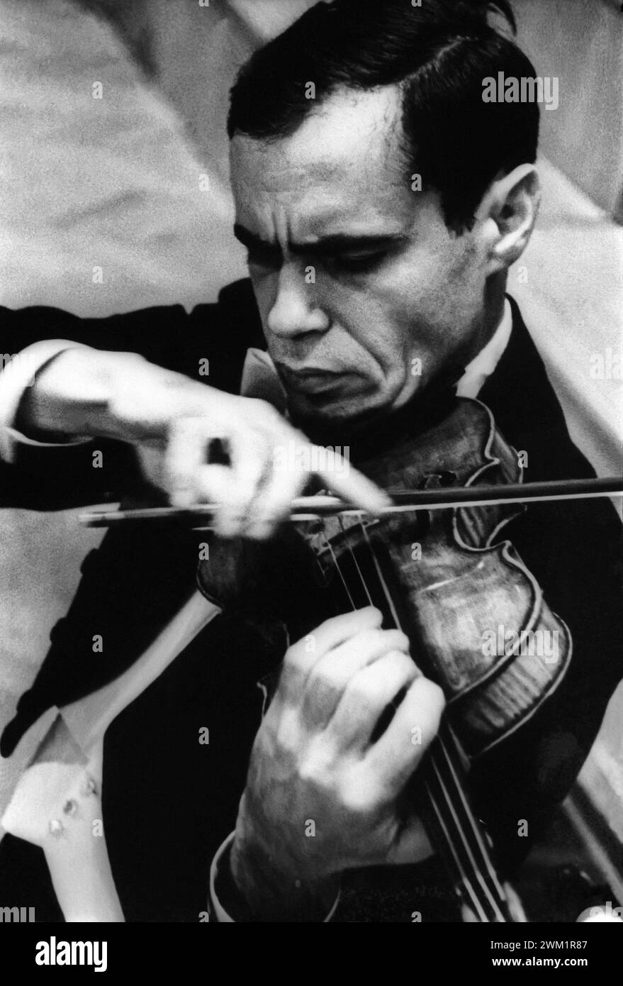 MME4710098 Retrato del violinista Leonid Kogan en 1959.; (add.info.: Retrato del violinista Leonid Kogan en 1959.); © Marcello Mencarini. Todos los derechos reservados 2024. Foto de stock