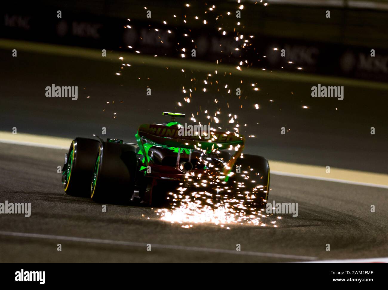 24 Zhou Guanyu Chi Stake F1 Team Kick Sauber C44 Acción Durante Las