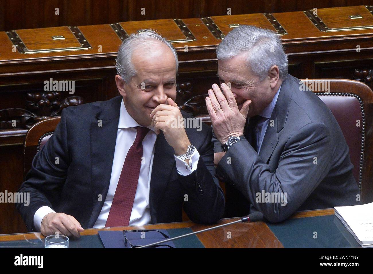 Italia, Roma, 29 de febrero de 2024: Antonio Tajani y Matteo Piantedosi, Ministro del Interior, en la Cámara de Diputados para comunicaciones sobre el comportamiento de la policía durante la manifestación estudiantil sobre la guerra en Palestina. Foto © Stefano Carofei/Sintesi/Alamy Live News Foto de stock