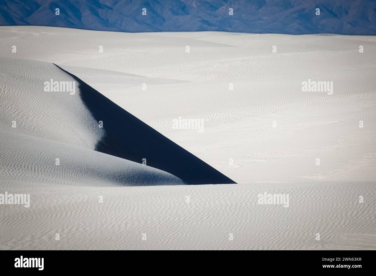 Una vista de invierno del Parque Nacional White Sands en el Día de San Valentín 2024. Foto de stock