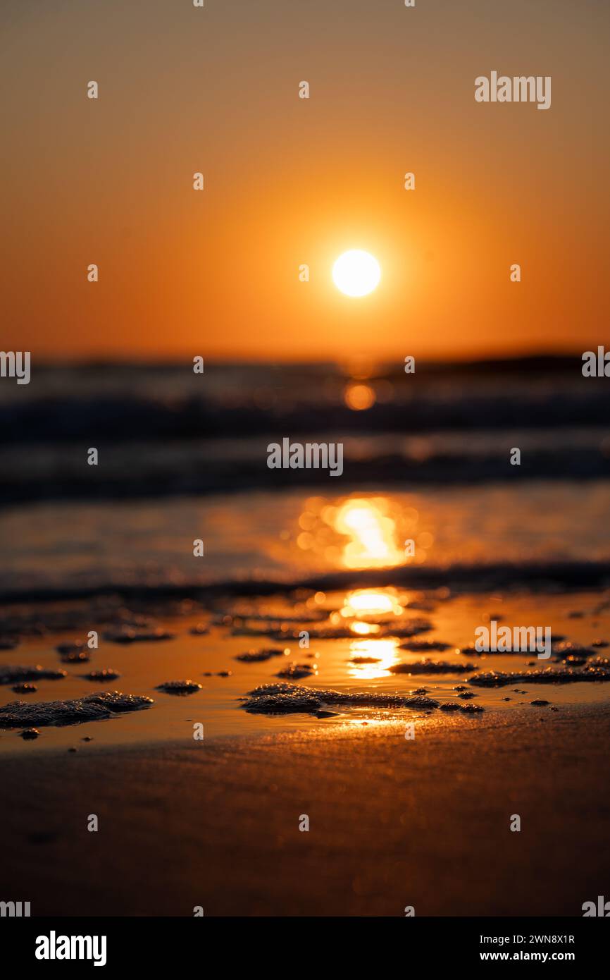 Nebulosa puesta del sol del Golfo de México Foto de stock
