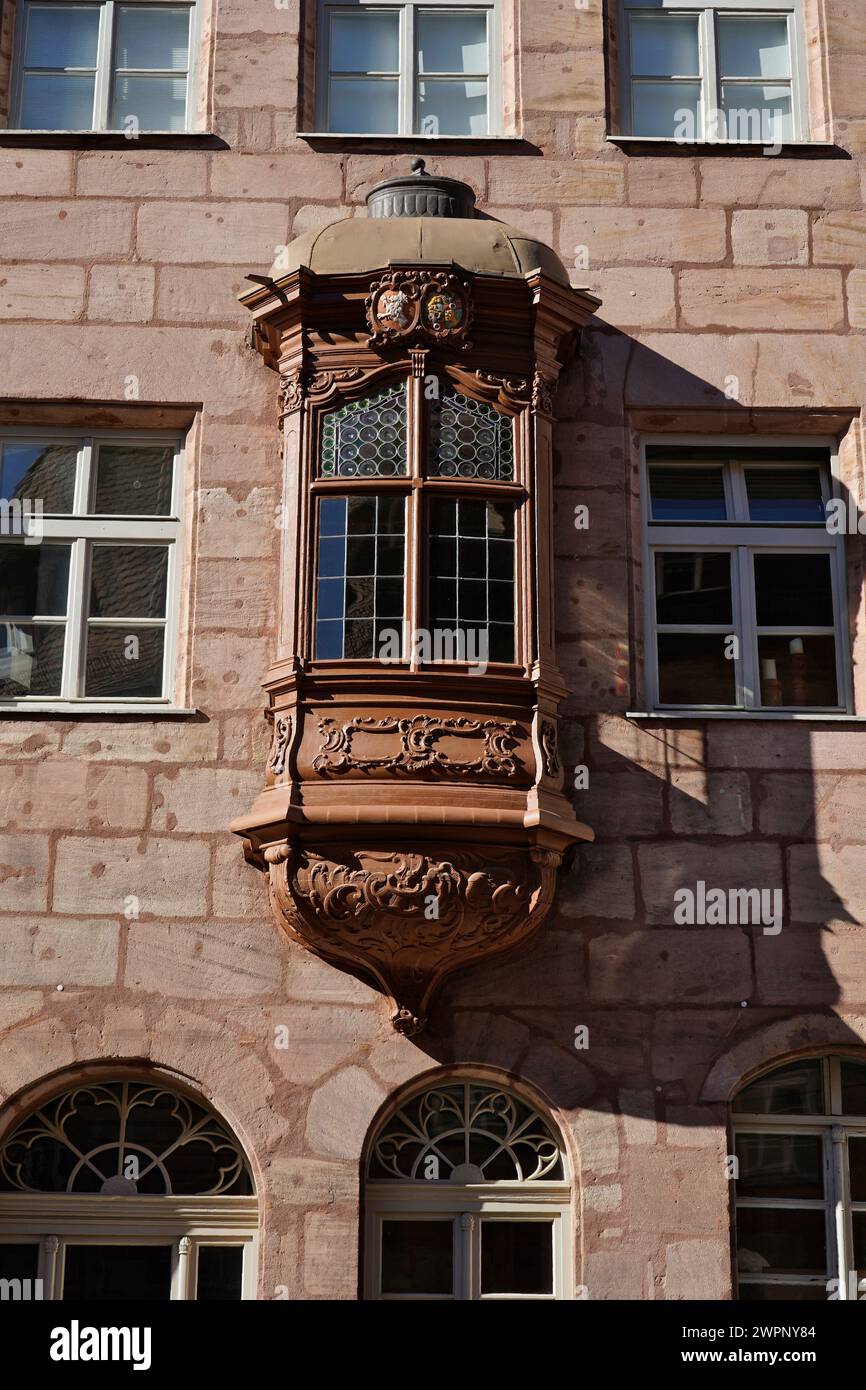 Alemania, Baviera, Franconia Central, Núremberg, Ciudad Vieja, Füll 8, edificio residencial, fachada, capilla histórica Foto de stock