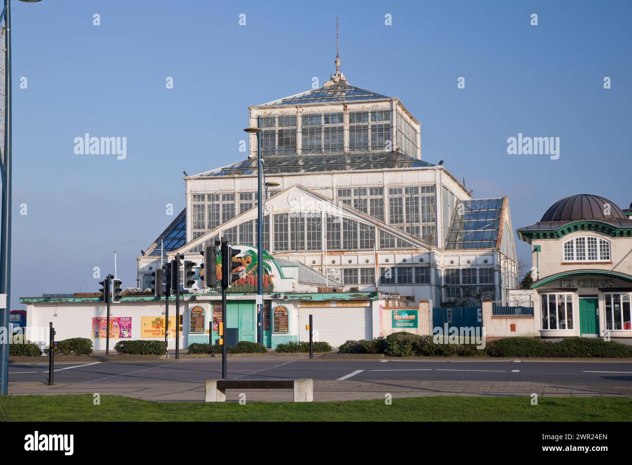 Gran Yarmouth, Reino Unido. El financiamiento de la lotería de £12,3 millones está asegurado para la restauración de los Jardines de Invierno, la última casa victoriana de vidrio de hierro sobreviviente. Foto de stock