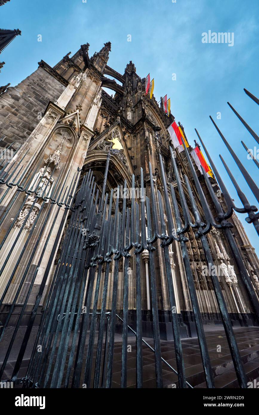 Vista de la catedral de la ciudad en Colonia, Alemania Foto de stock