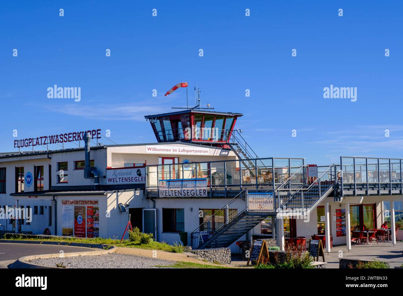 Centro de deportes aéreos, pista de aterrizaje de Wasserkuppe, Rhoen, distrito de Fulda, Hesse, Alemania Foto de stock