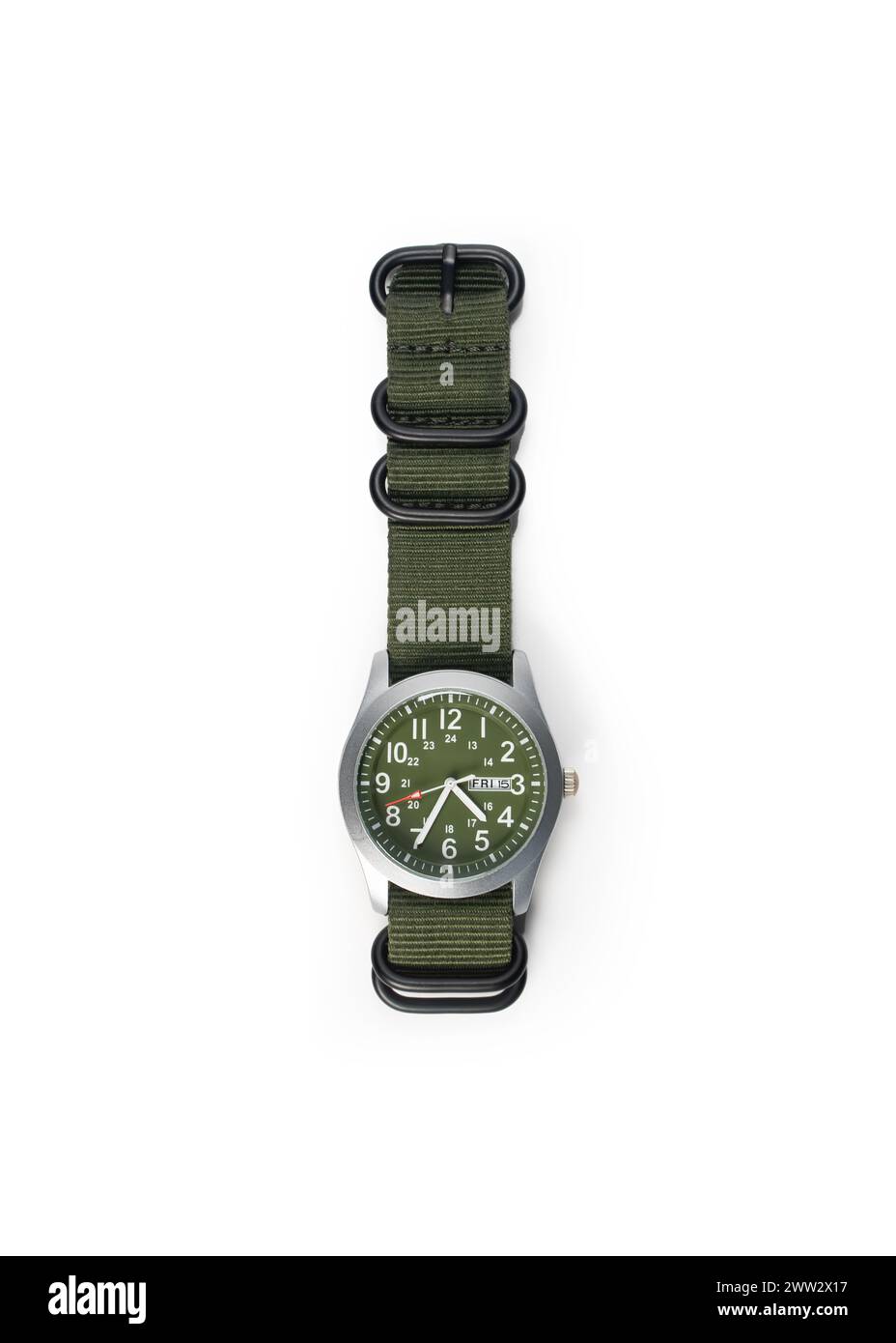 Flat Lay Top Vista de Un reloj de campo verde militar genérico, aislado sobre fondo blanco Foto de stock