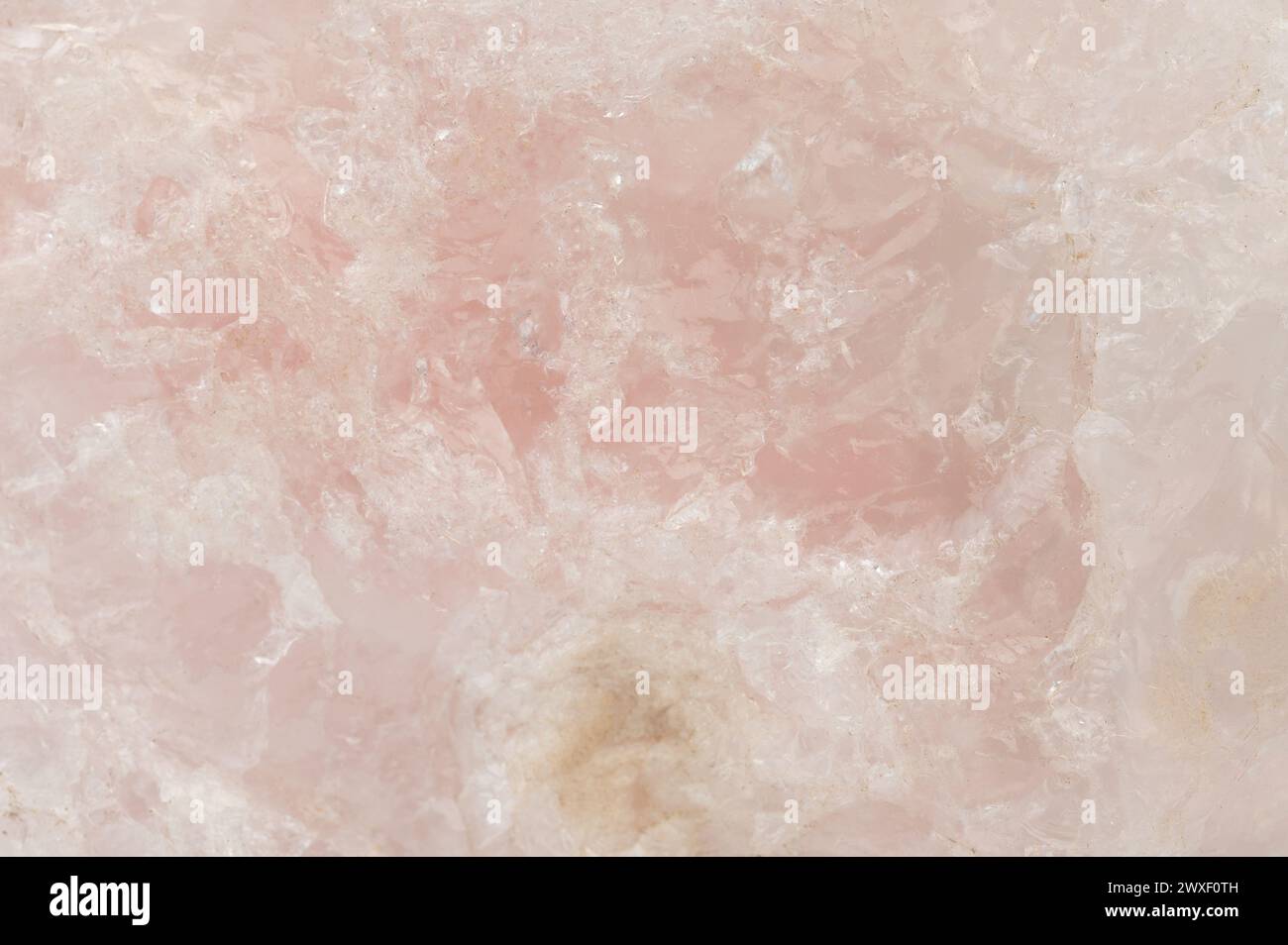 Color rosa piedra mineral fondo macro vista de cerca Foto de stock
