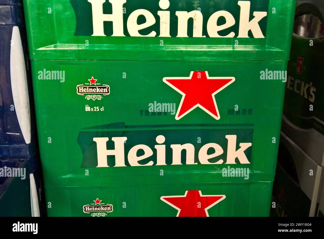 Heineken Bier Brauerei. Heineken N.V. ist eine niederländische Brauerei, die am 12. Julio 1864 de Gerard Adriaan Heineken gegründet de viaje. La Übernahme cervecería Heineken N V es una cervecería holandesa fundada el 12 de julio de 1864 por Gerard Adriaan Heineken después de la adquisición de SABMiller por Anheuser Busch InBev zweitgrösste. el Grupo Heineken es el segundo grupo cervecero más grande del mundo Foto de stock