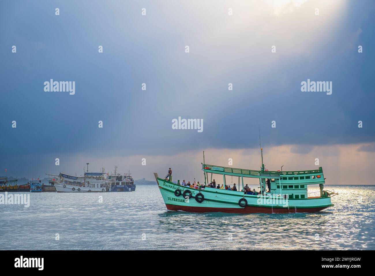 Tailandia, provincia de Rayong, Ban Phe, el puerto pesquero Foto de stock