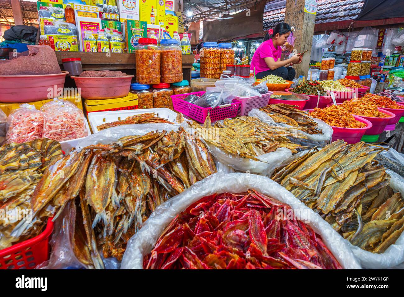Camboya, provincia de Kampot, Kampot, mercado de Samaki o mercado central Foto de stock