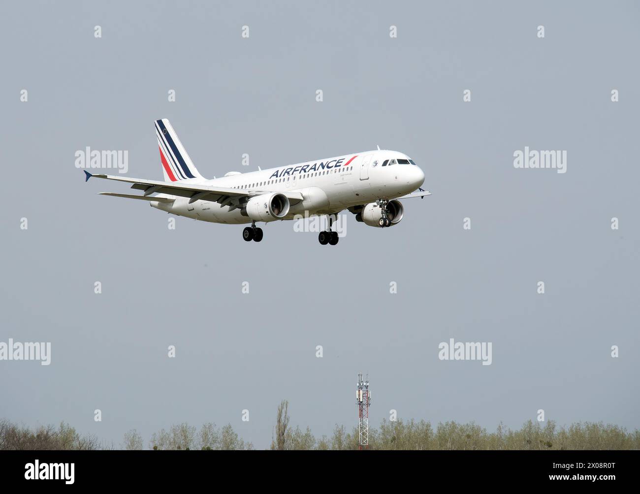 Air France (una de las aerolíneas más grandes del mundo), Airbus A320 avión, Cargo hill, Budapest, Hungría, Magyarország, Europa Foto de stock