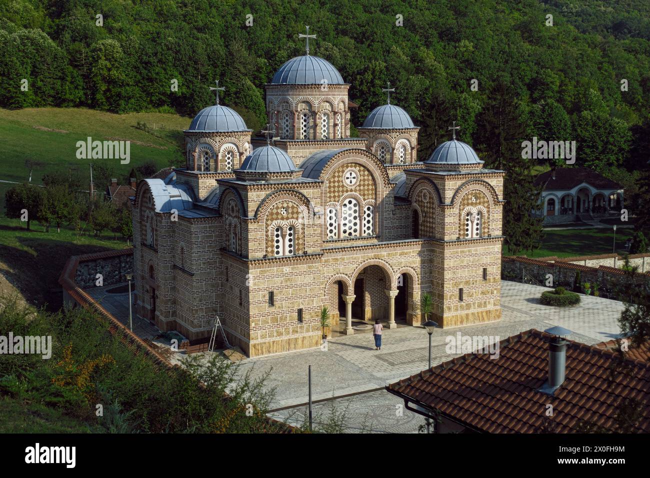 iglesia de San Arcángel Miguel y Gabriel en el Monasterio de Celije, Valjevo, Serbia Foto de stock