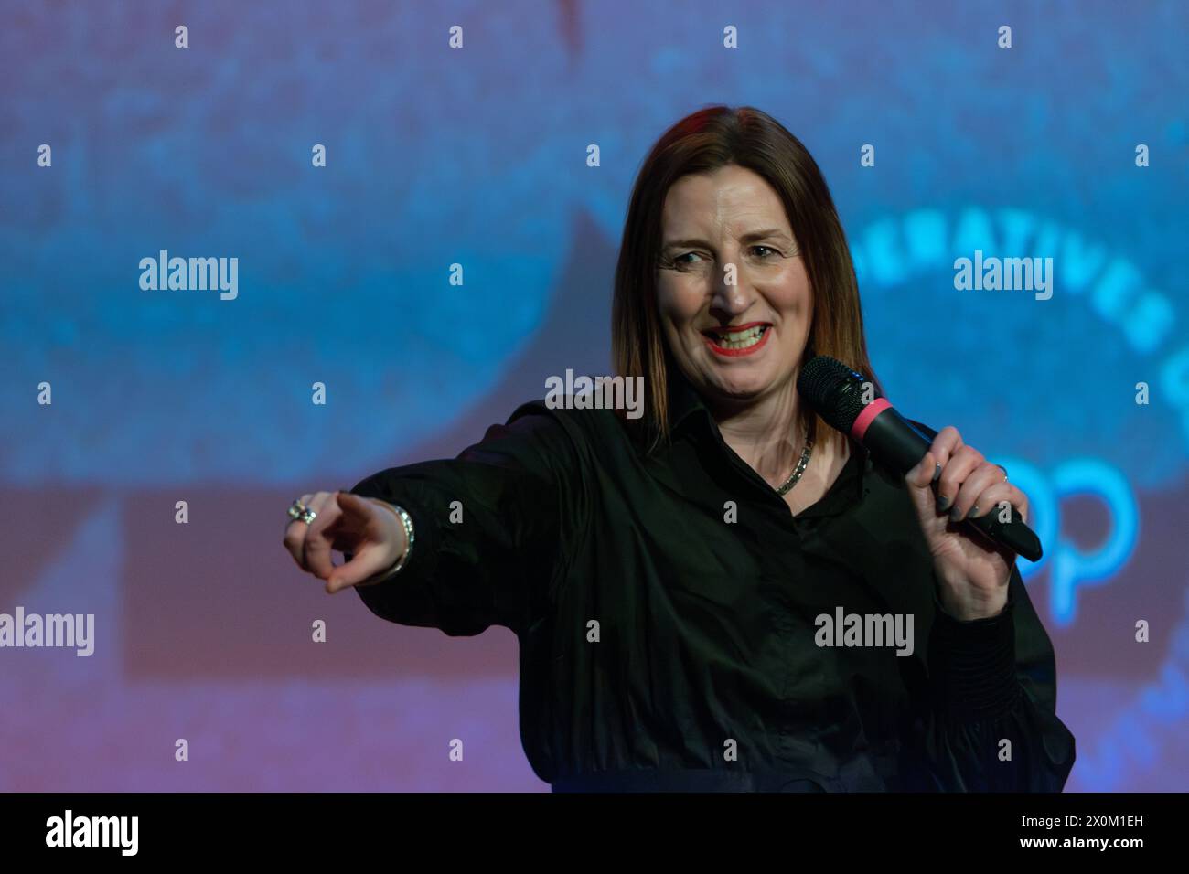 Rose Marley CEO de Cooperativas del Reino Unido en Middleton Co-Operating Launch Party. Middleton Arena. Gran Manchester. REINO UNIDO. Crédito: GaryRobertsphotography/Alamy Live News Foto de stock