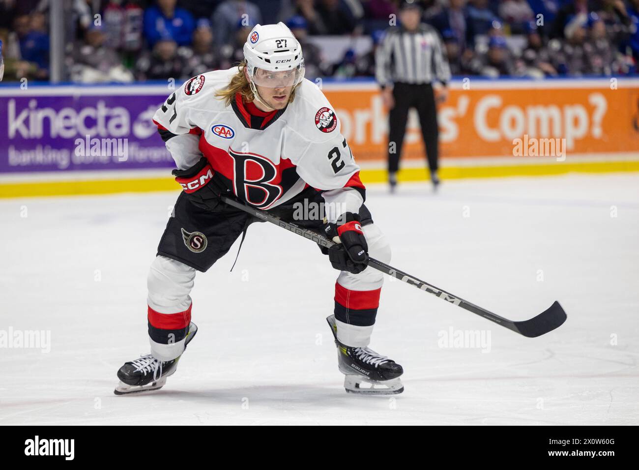 13 de abril de 2024: El delantero de los Senadores de Belleville Graham McPhee (27) patina en el primer período contra los Americanos de Rochester. Los estadounidenses de Rochester recibieron a los Senadores de Belleville en la noche de Roc the Rink en un partido de la Liga Americana de Hockey en el Blue Cross Arena en Rochester, Nueva York. (Jonathan Tenca/CSM) Foto de stock