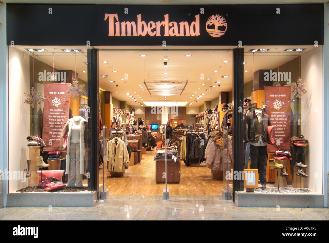 Timberland tienda Trafford Centre UK Reino Unido Inglaterra Europa GB Gran  Bretaña UE Unión Europea Fotografía de stock - Alamy