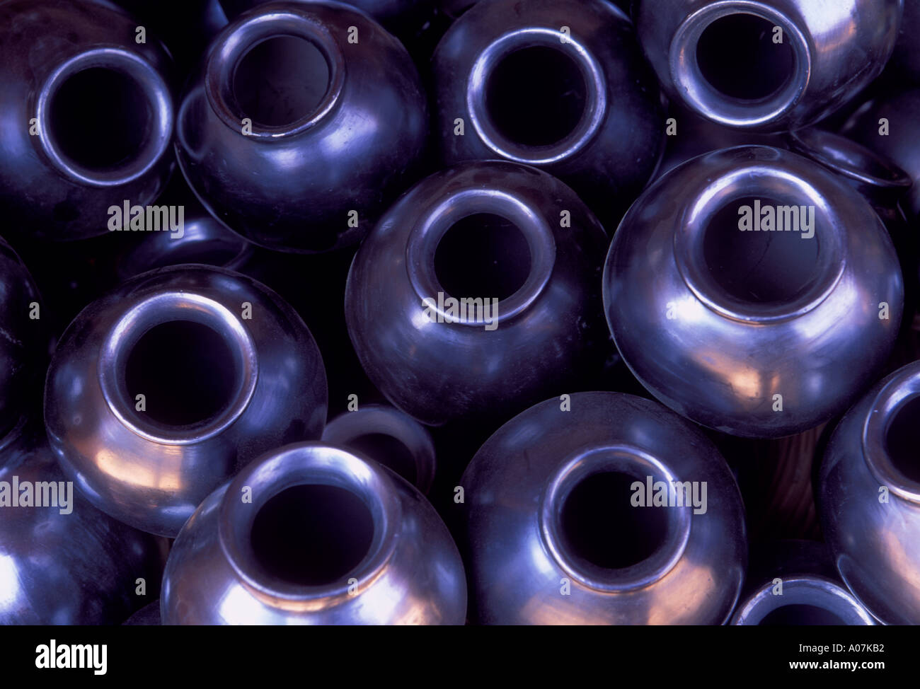 La cerámica mexicana ollas de arcilla cerámica negra llamado barro