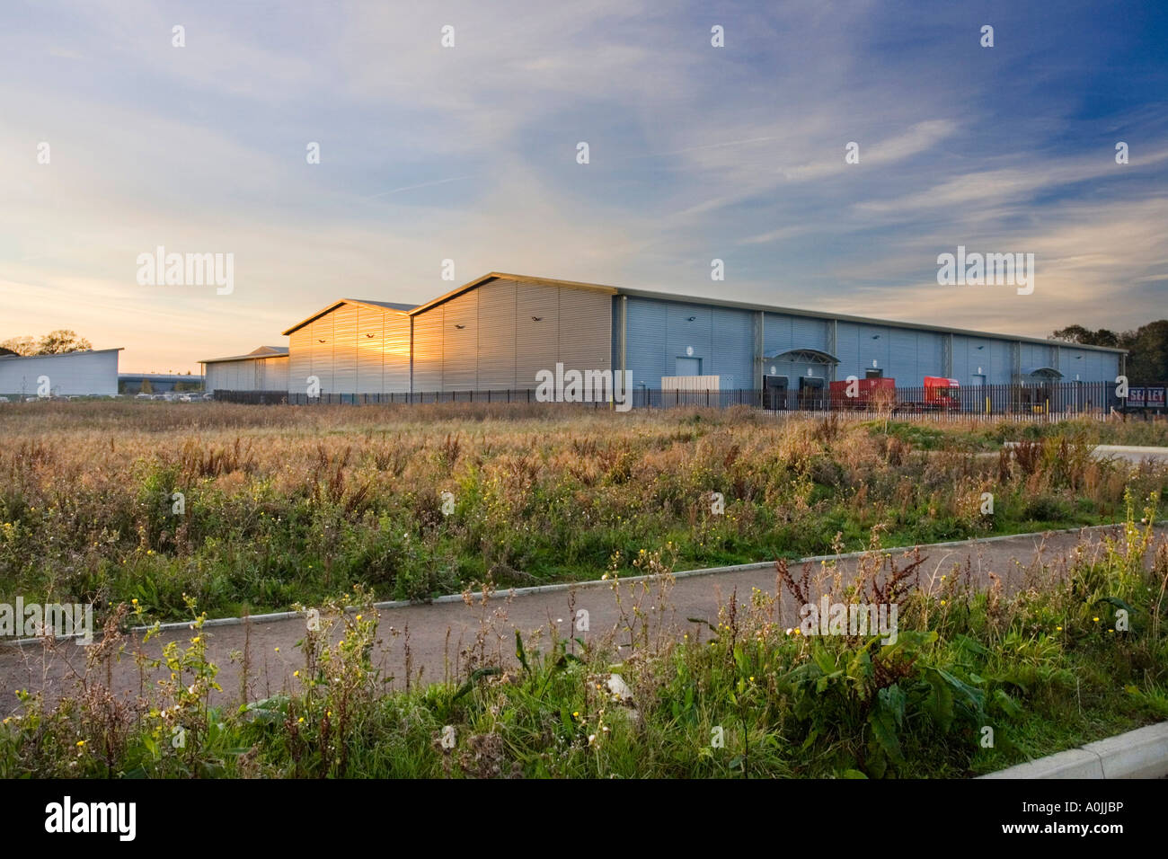 Nuevas unidades industriales en Moreton Hall area de Bury St Edmunds en Suffolk, Reino Unido Foto de stock