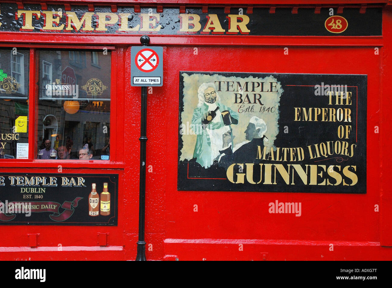 El legendario Temple Bar en el distrito de Temple Bar . Dublín , Irlanda , Europa Foto de stock