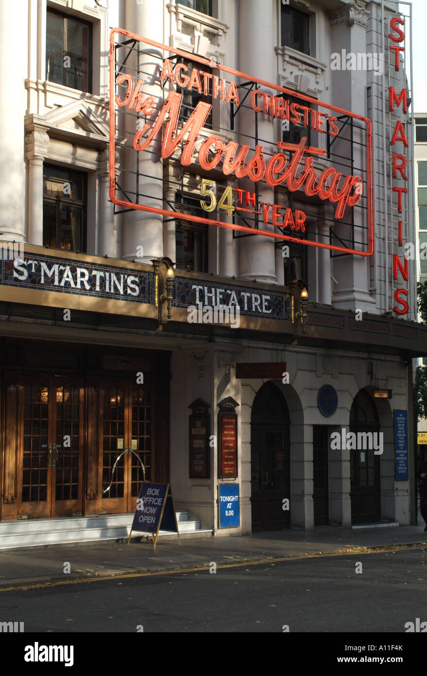 Publicidad de Agatha Christie's 'trampa' del ratón en St Martin's Theatre de Londres. Foto de stock