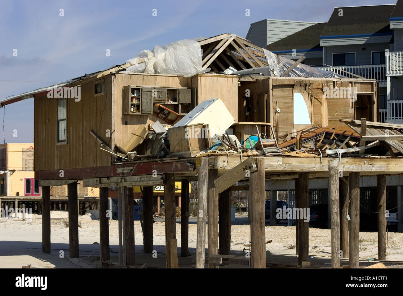 Huracán dañó Home Alabama Gulf Shores Foto de stock