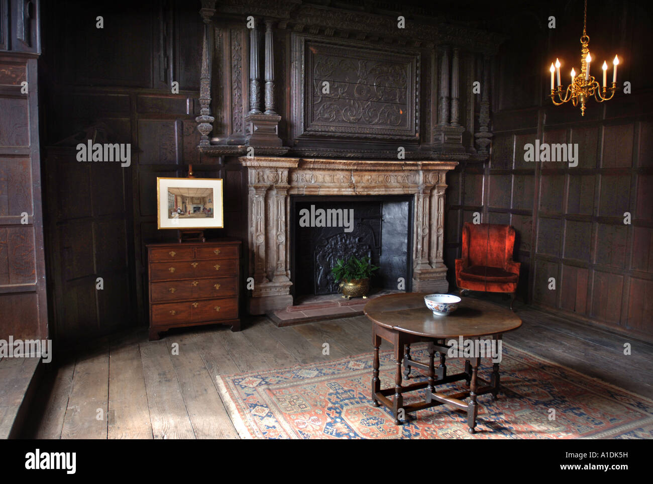 El Oak Room en el Gatehouse de Kenilworth Castle UK Foto de stock