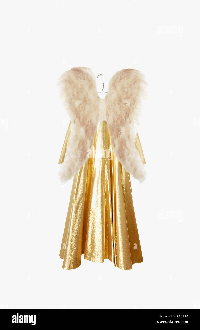 Traje de ángel en el colgador Foto de stock