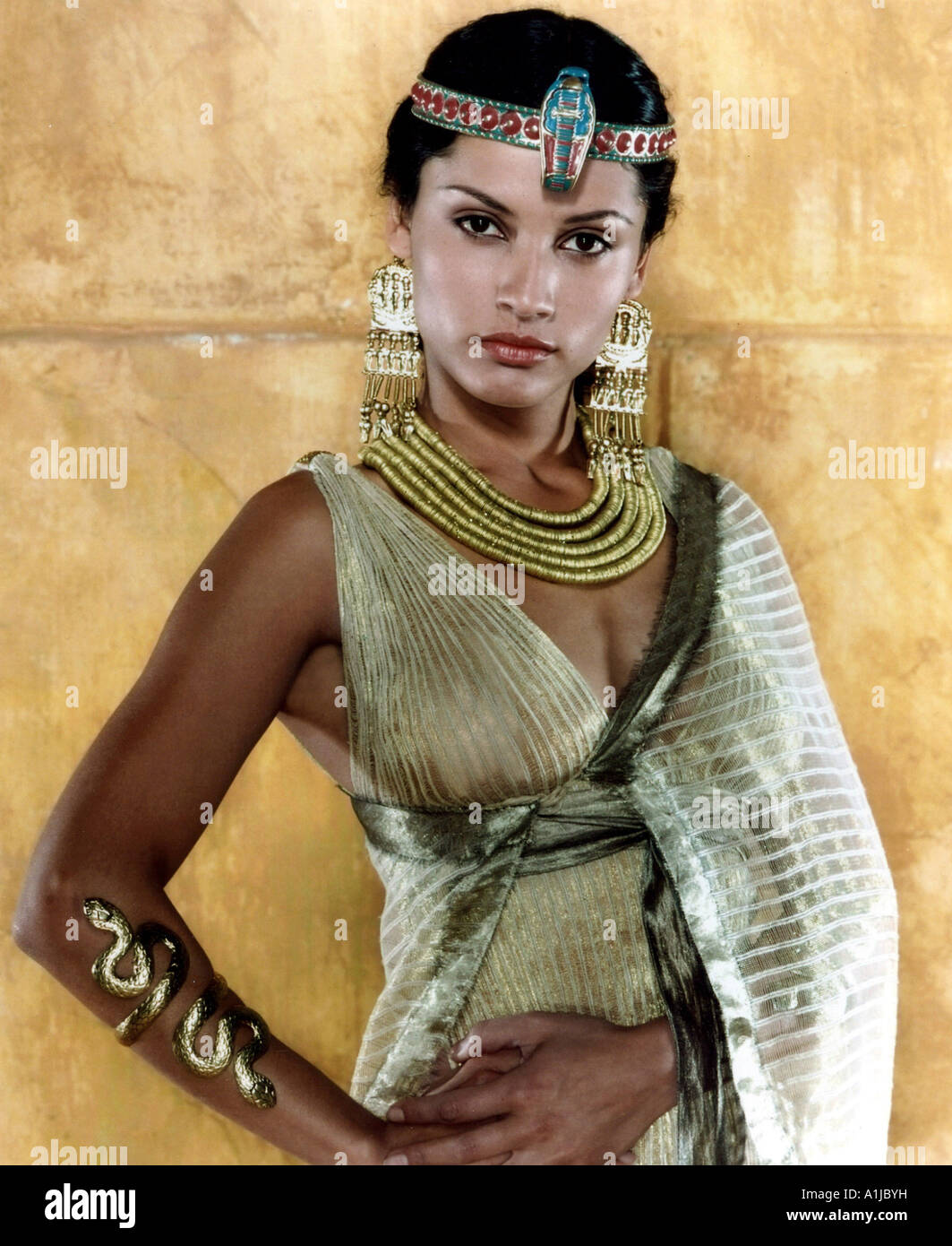 cleopatra-ano-1999-director-franc-roddam-leonor-varela-a1jbyh.jpg