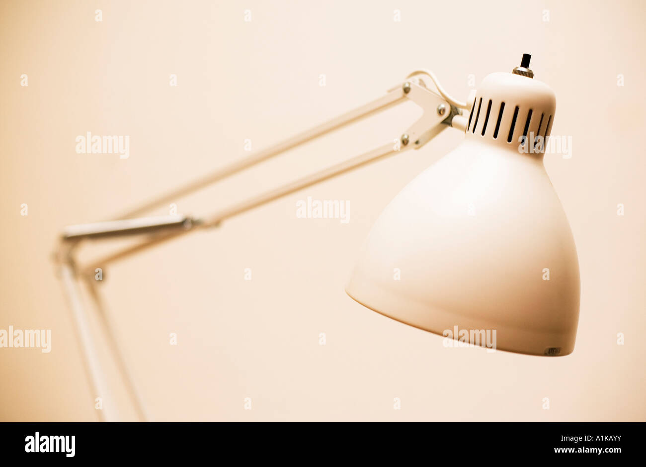 Luxo lamp fotografías e imágenes de alta resolución - Alamy