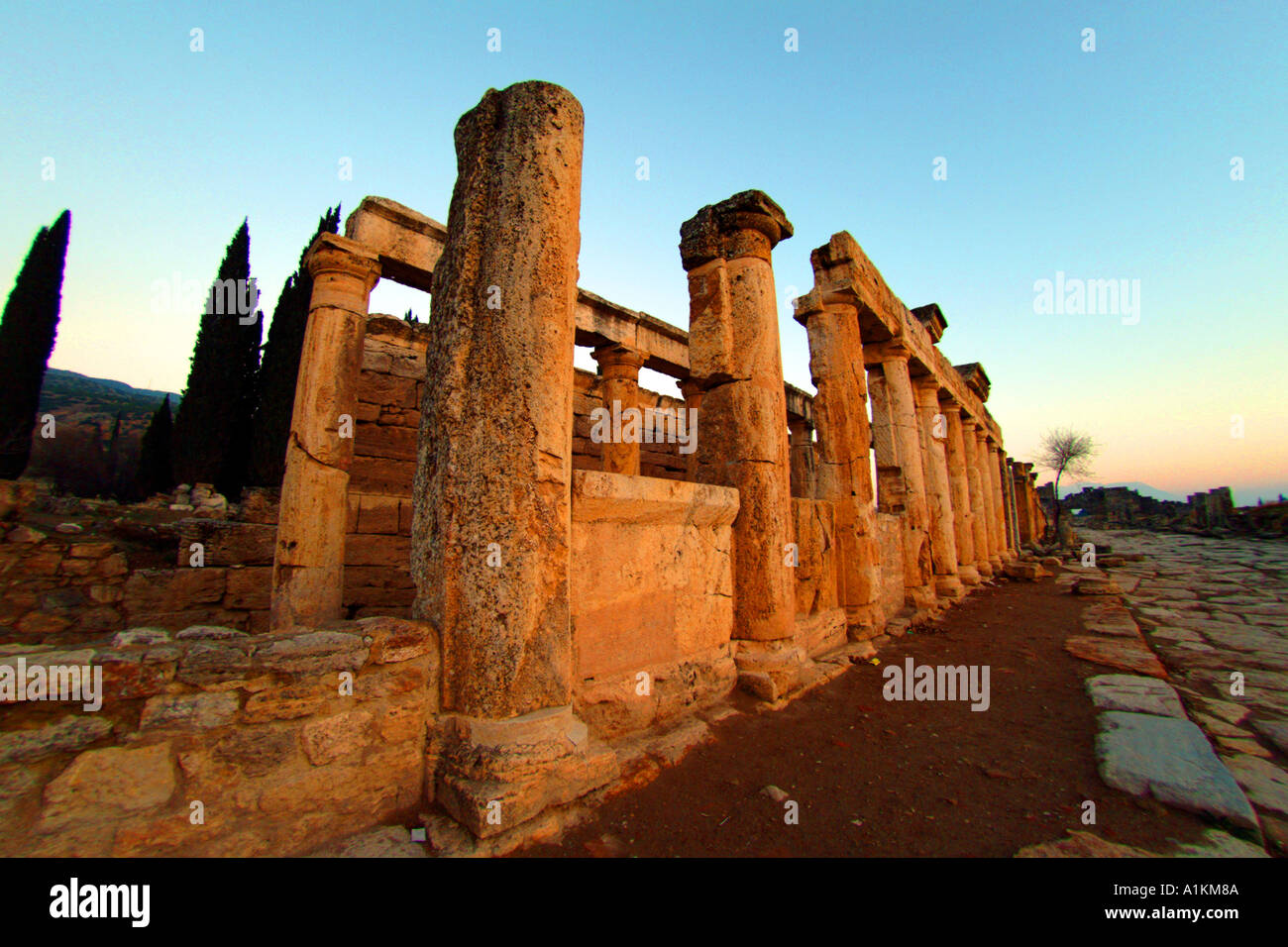 Entrada de tumbas romanas antiguas fotografías e imágenes de alta resolución Alamy