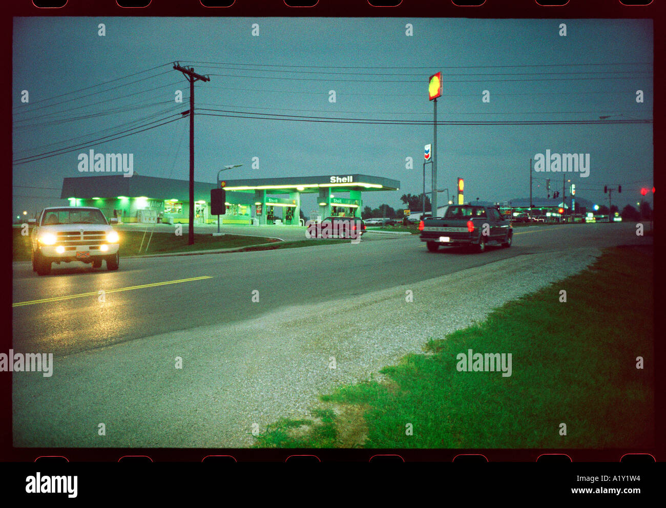 "De tránsito", el Estado de Nueva York. Atmosférica snap 35mm con gran imagen visible de grano de película. Foto de stock