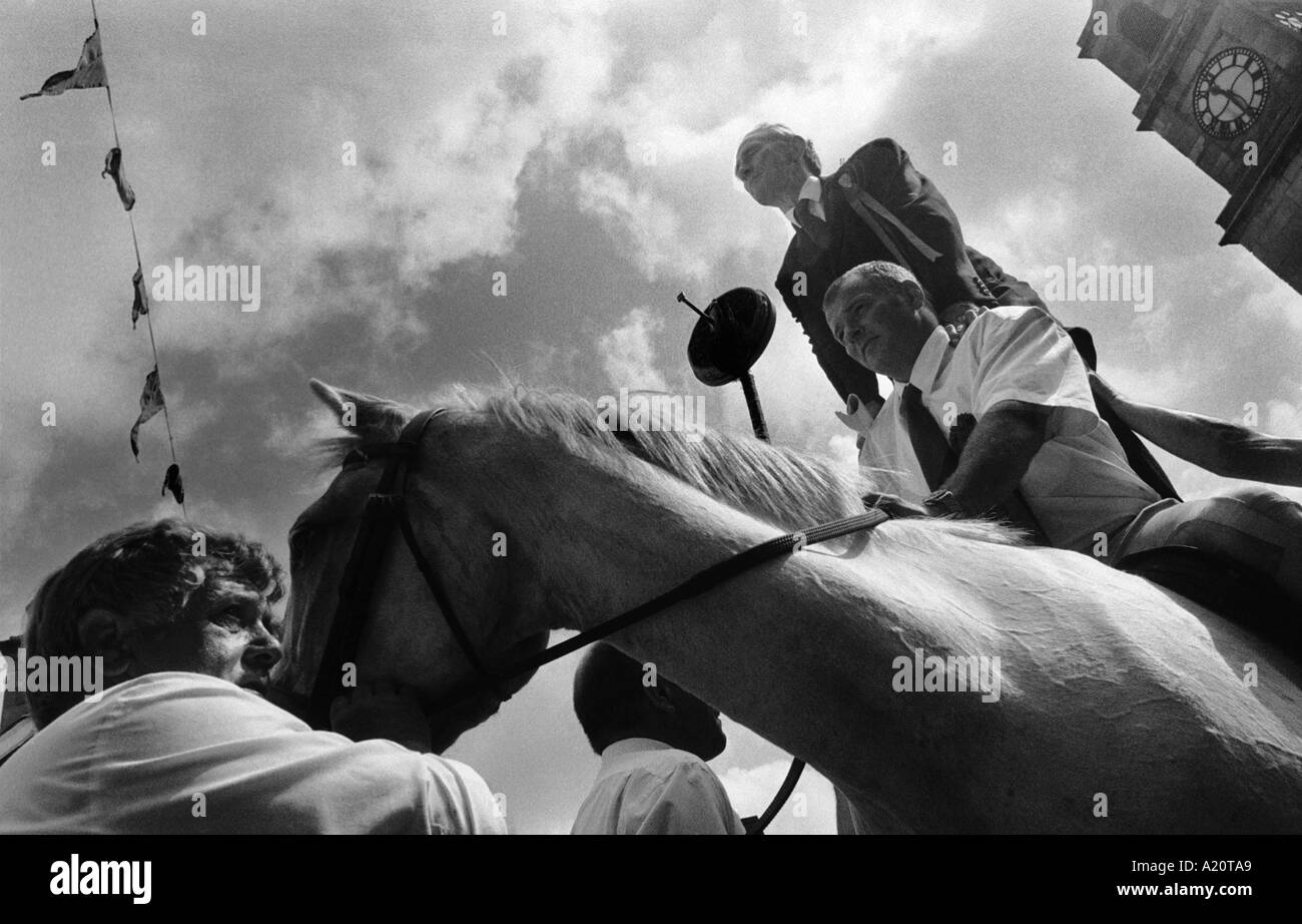 La feria llorando, durante el festival de equitación en Langholm común en las fronteras escocesas Foto de stock