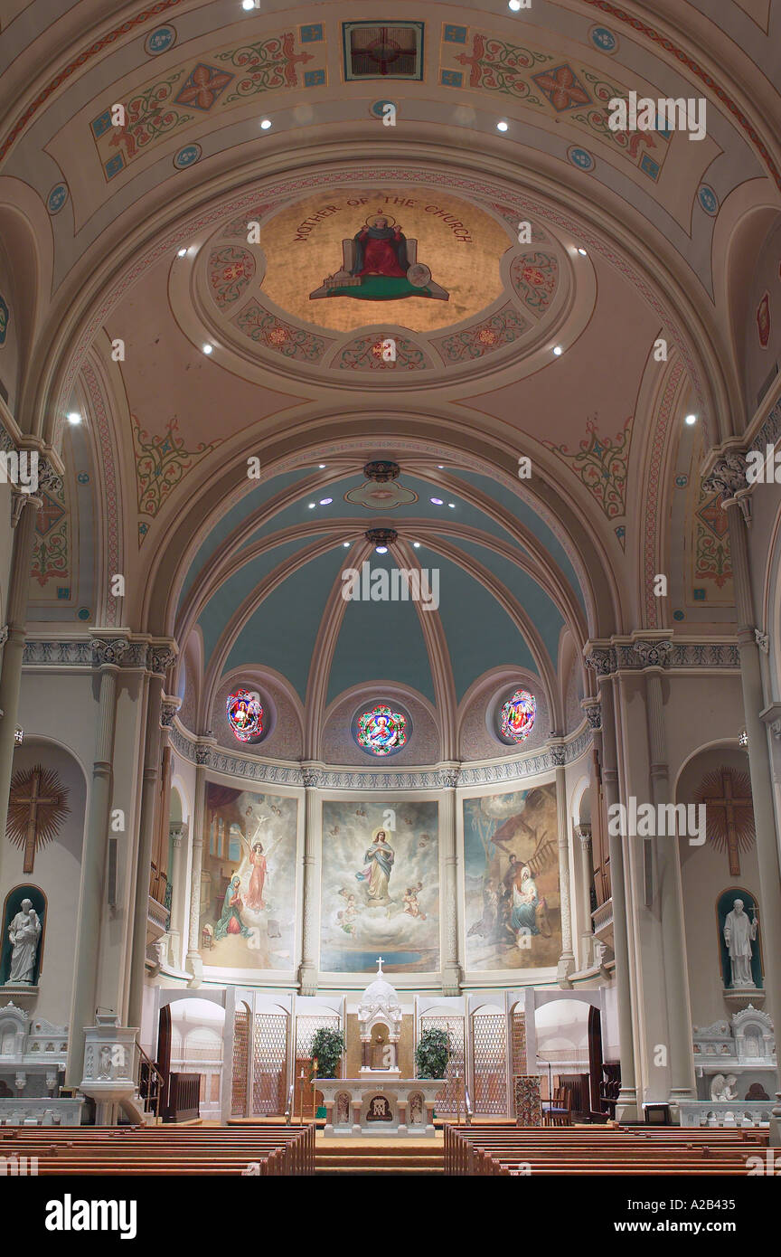 Iglesia Santuario de la Medalla Milagrosa de Filadelfia, PA, Fotografía de stock - Alamy Iglesia Santuario de la Medalla Milagrosa de Filadelfia, PA, Fotografía de stock - Alamy