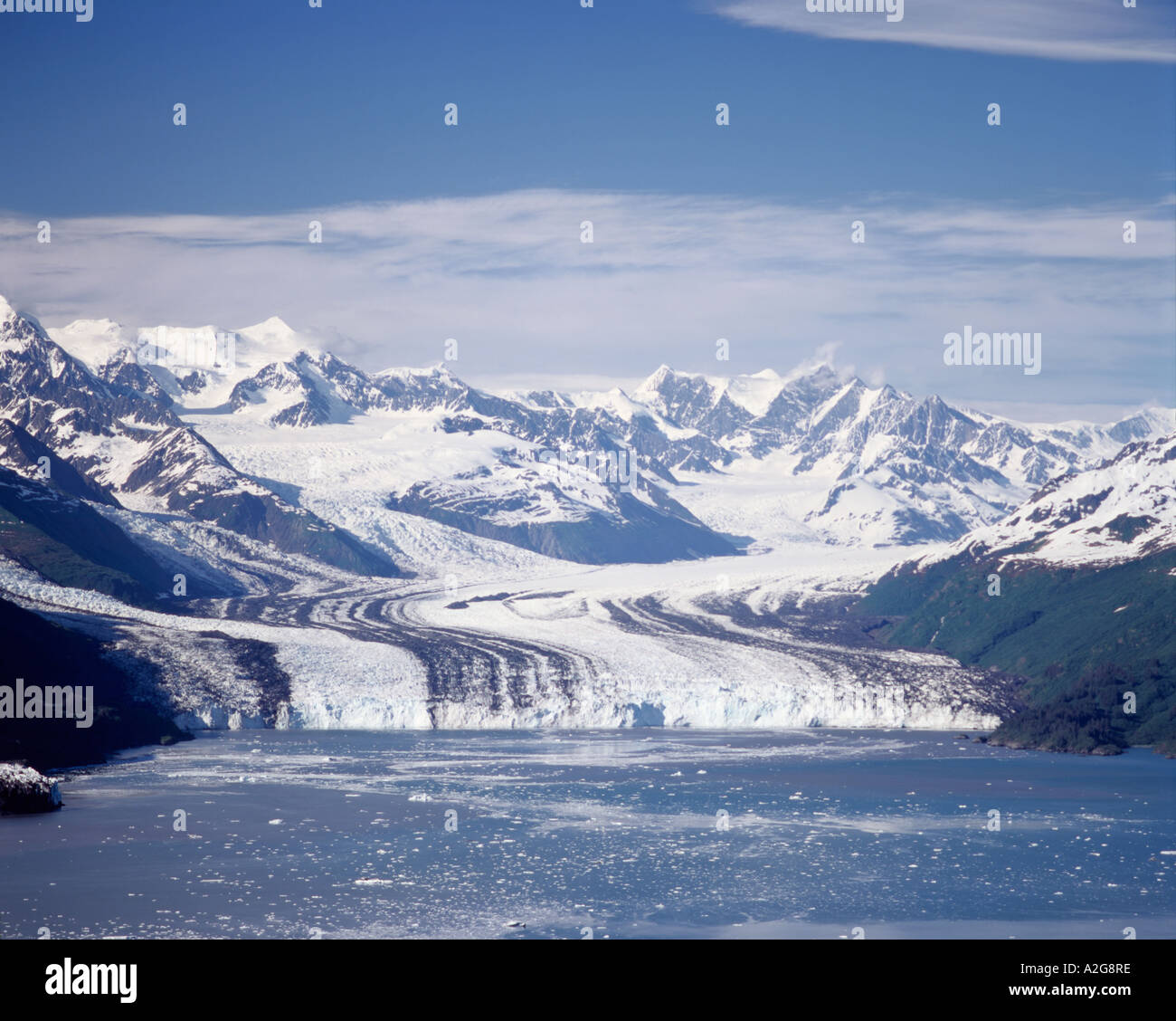 Vista del glaciar de Harvard, montañas Chugach, College Fjord, el Bosque Nacional de Chugach, Alaska Foto de stock