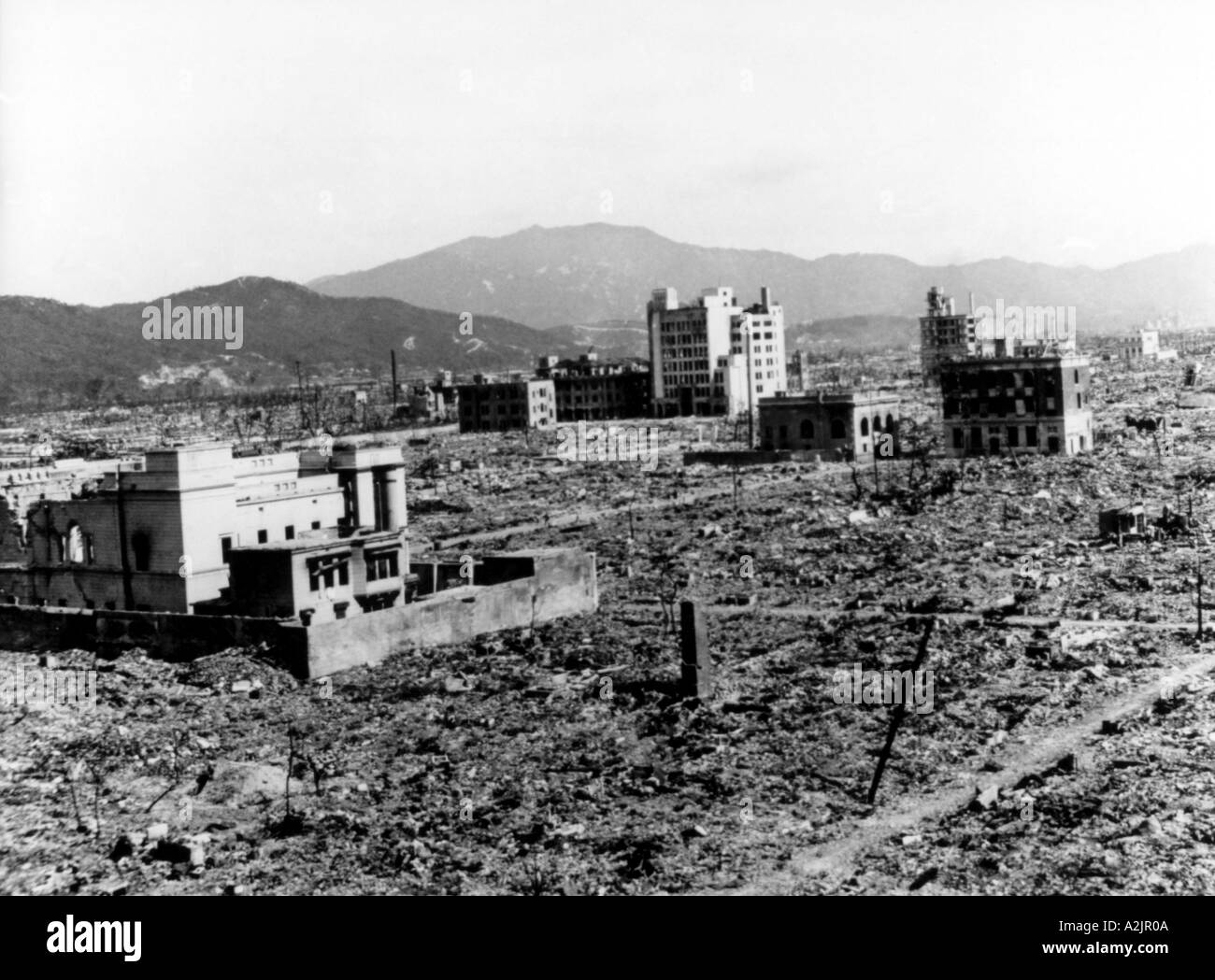 La devastación de Hiroshima después de la explosión de la primera bomba atómica el 6 de agosto de 1945 Foto de stock