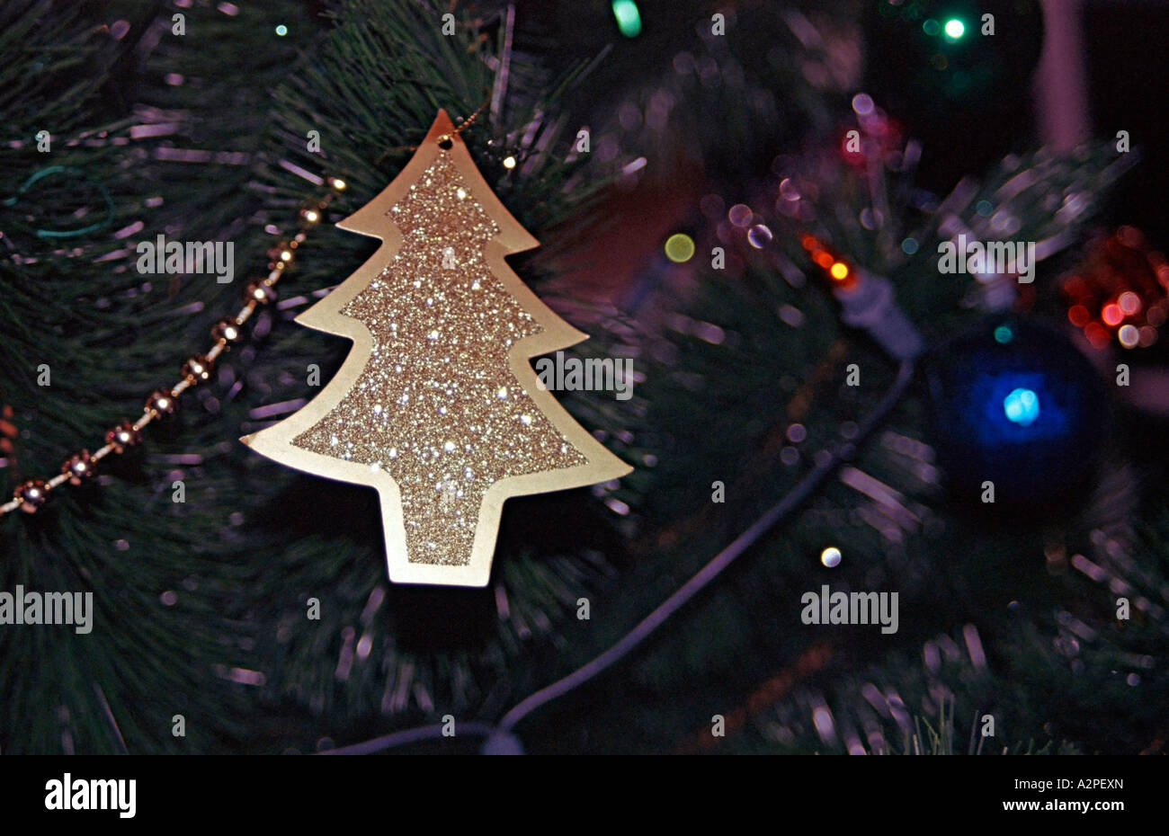 Adornos del árbol de Navidad Foto de stock