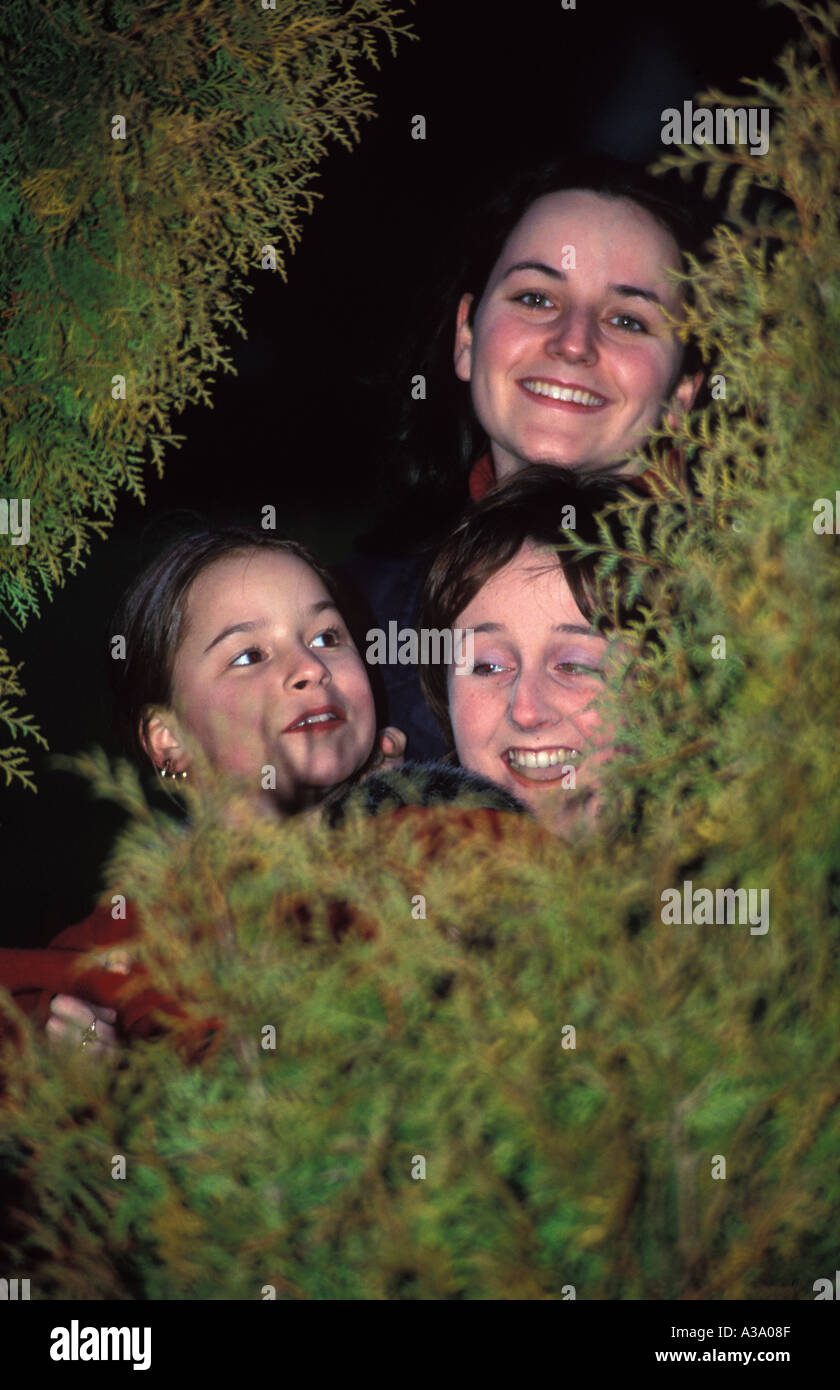 Cerca de tres niñas Foto de stock