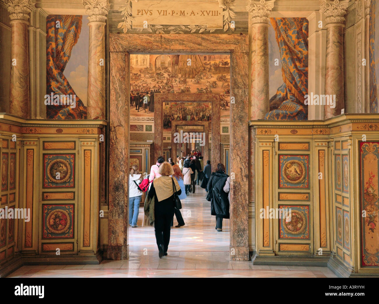 Interior del Museo Vaticano Roma Italia Foto de stock